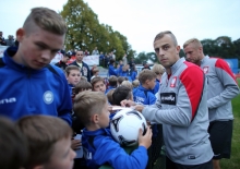 Wideo: Czy jest tu jakiś kozak?