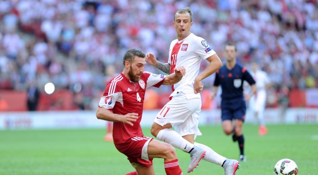 Grupa D: Niespodziewana porażka Szkocji, Irlandia wygrywa w Faro