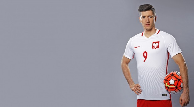 ROBERT LEWANDOWSKI: I don't think that the Polish national team depends solely on me