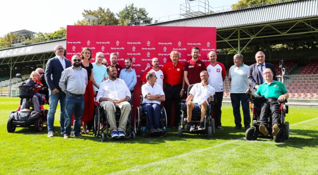 Futbol bez barier. Telekonferencja dla kibiców z niepełnosprawnością – „na żywo” w piątek o 11:00